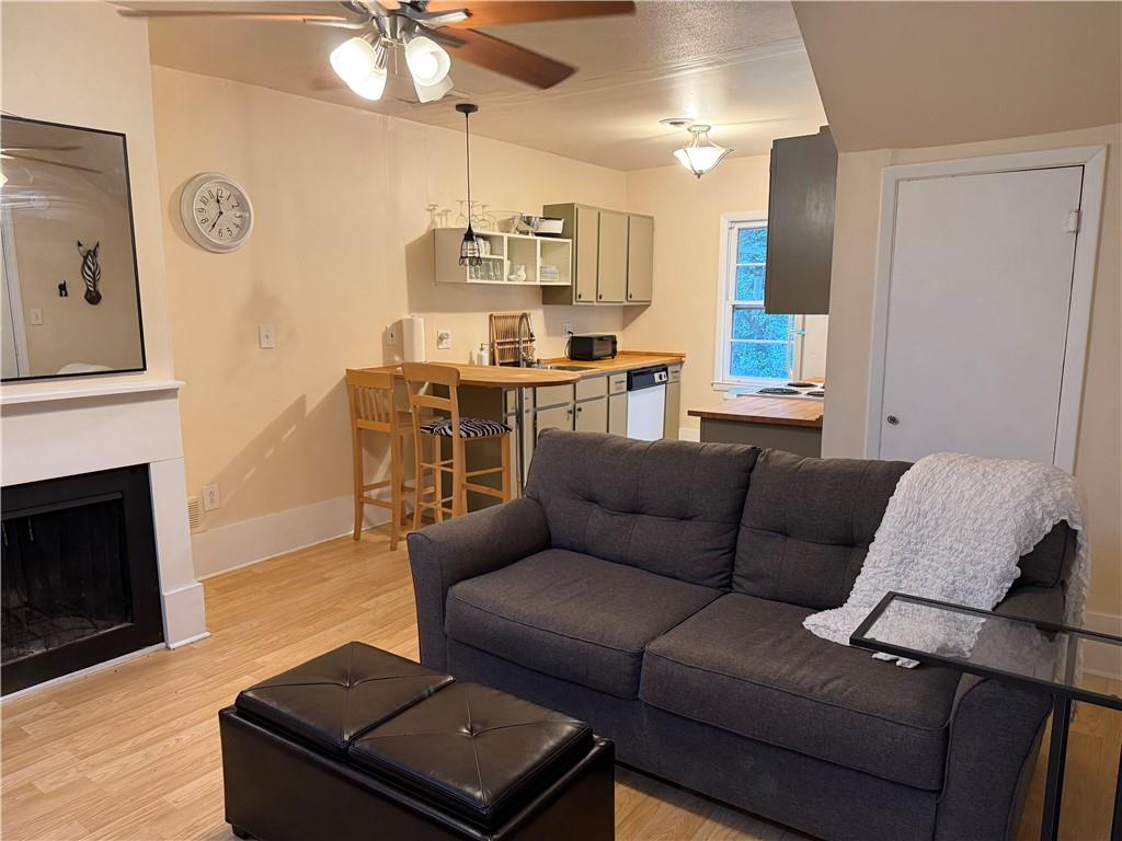 2035 Lyle Avenue Unit A