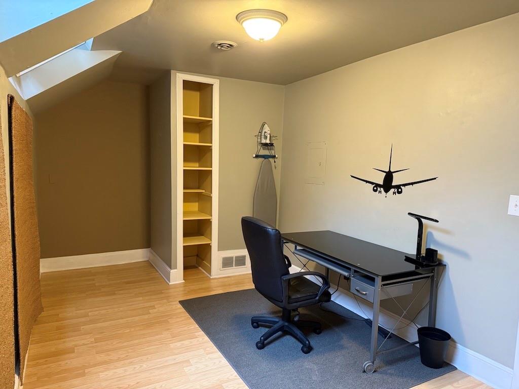 2035 Lyle Avenue Unit A