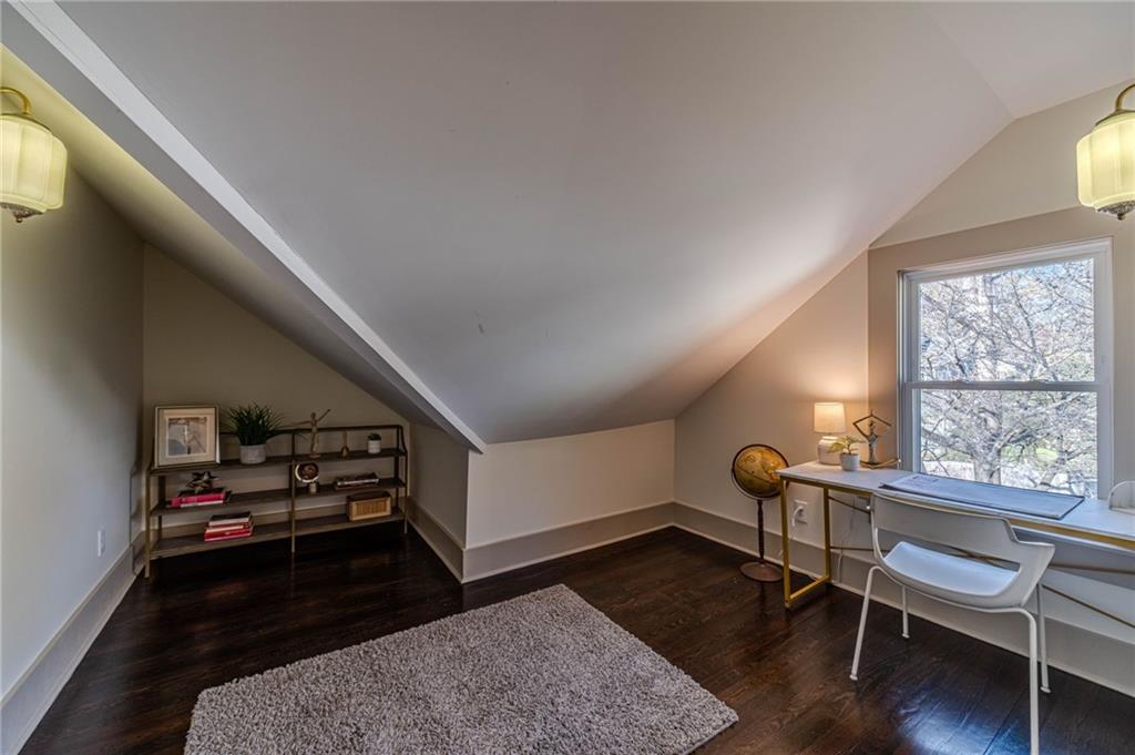 1883 Cambridge Avenue