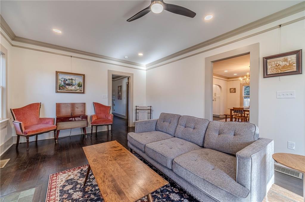 1883 Cambridge Avenue