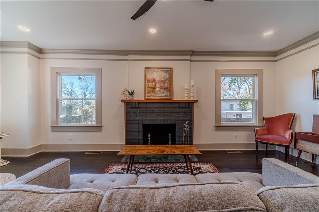 1883 Cambridge Avenue