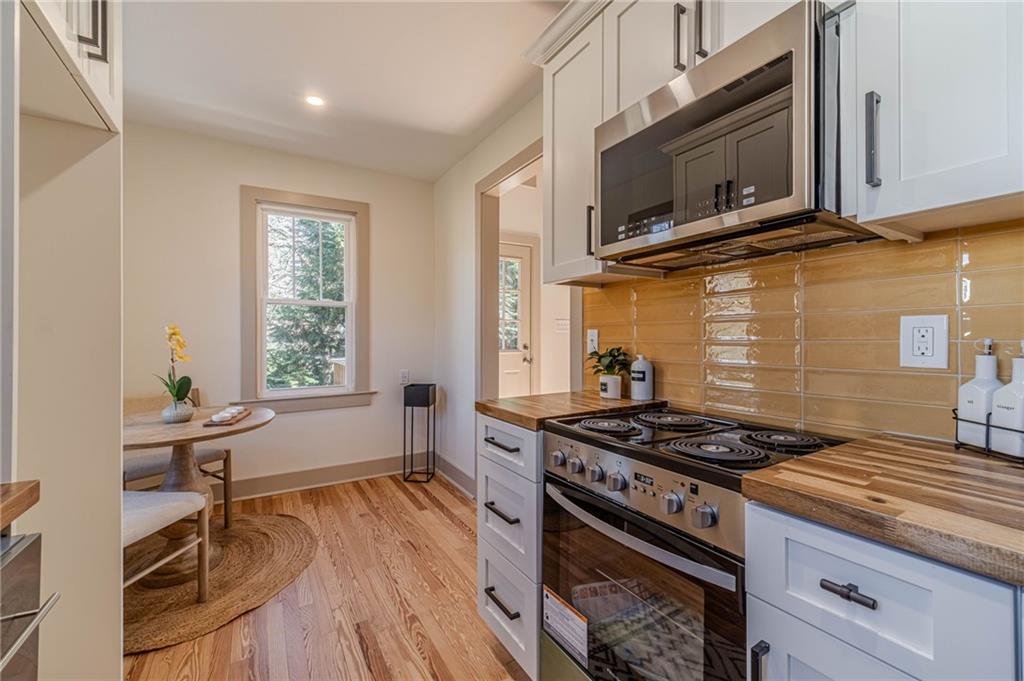 1883 Cambridge Avenue