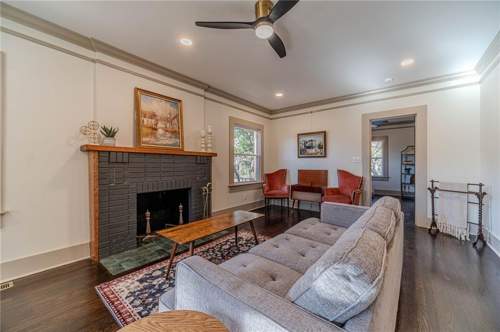 1883 Cambridge Avenue