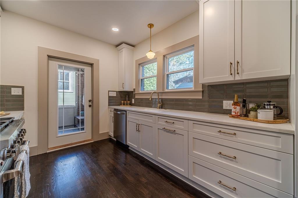 1883 Cambridge Avenue