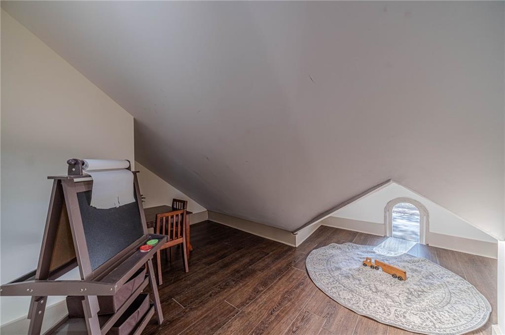 1883 Cambridge Avenue