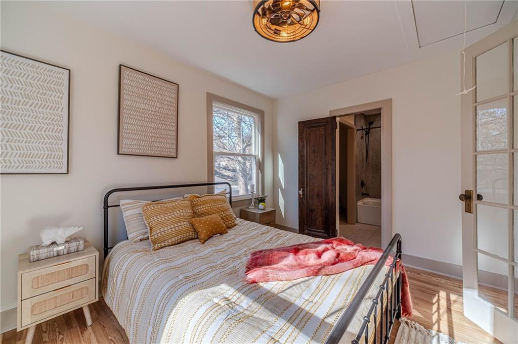 1883 Cambridge Avenue