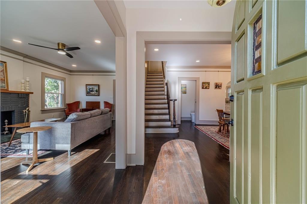 1883 Cambridge Avenue