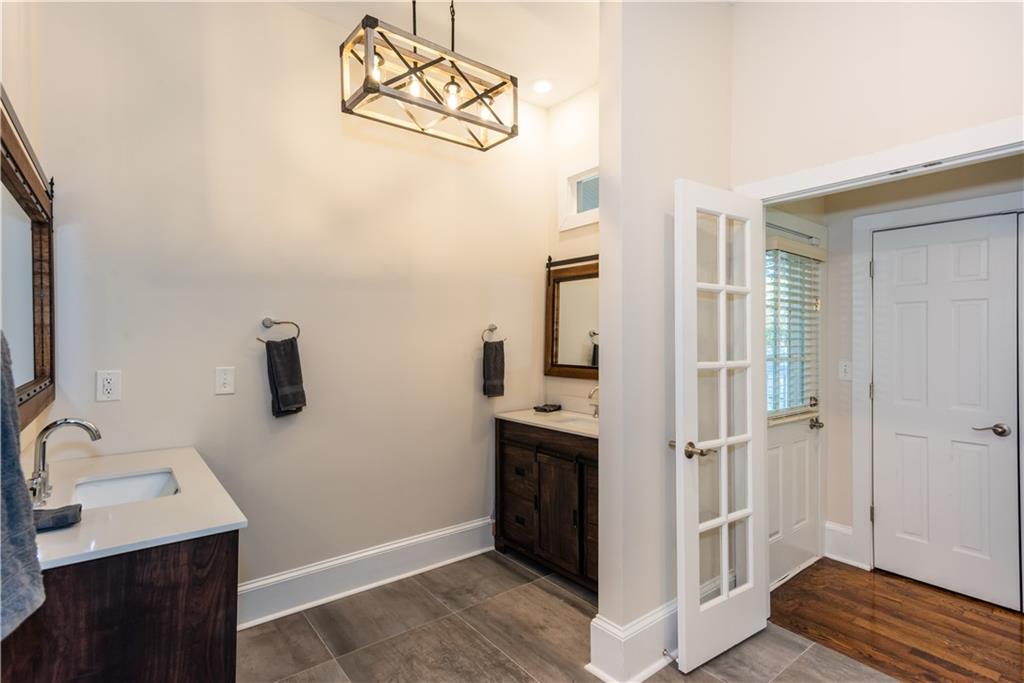 1907 Cambridge Avenue