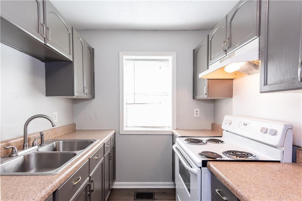 1019 Westmoor Drive NW