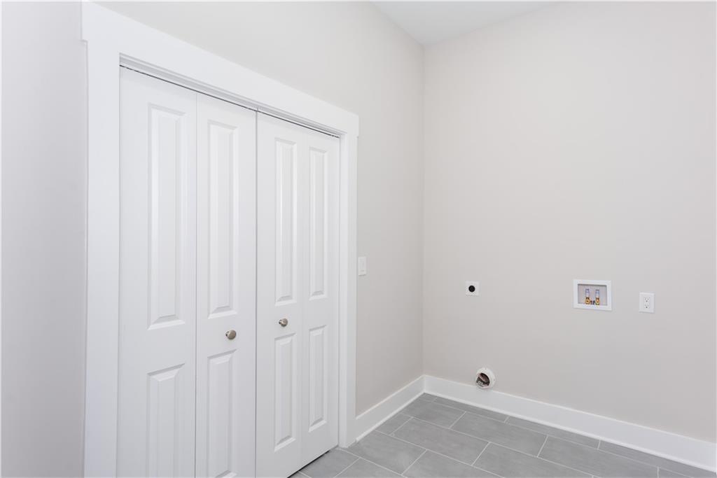 3286 Bachelor Street