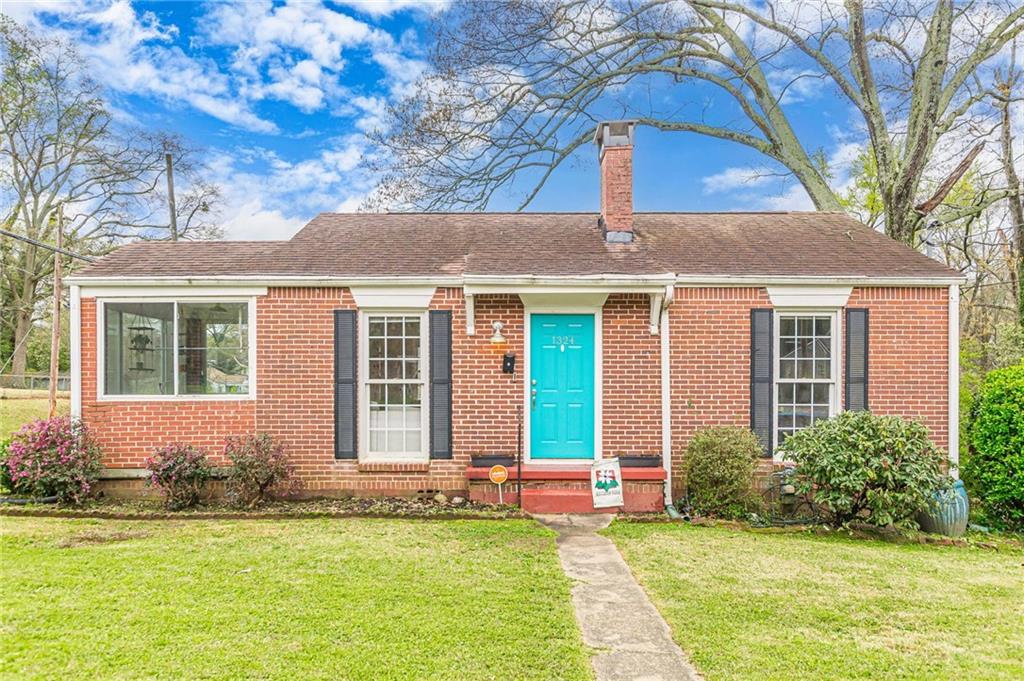 1324 E Forrest Avenue