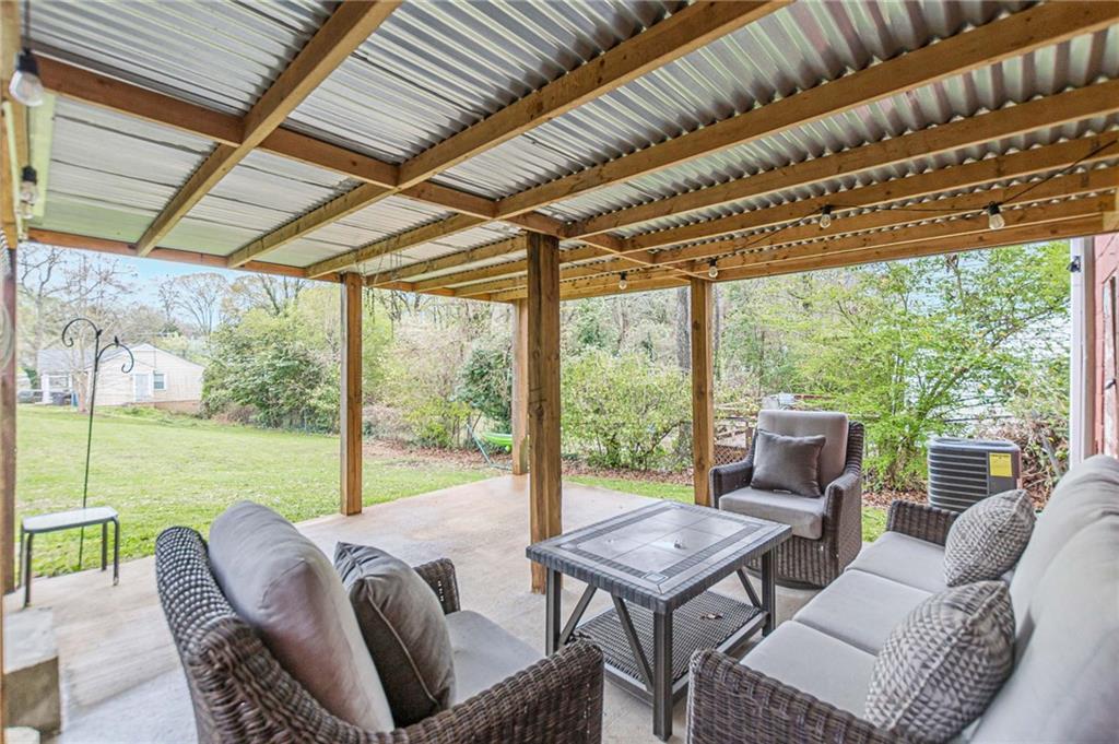 1324 E Forrest Avenue