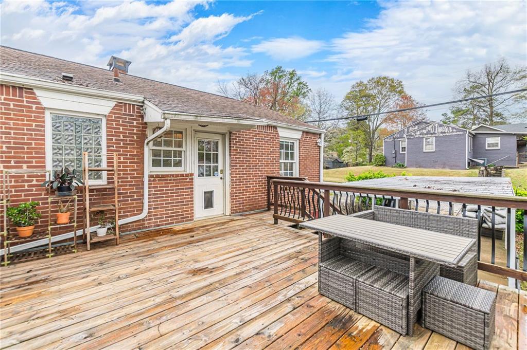 1324 E Forrest Avenue