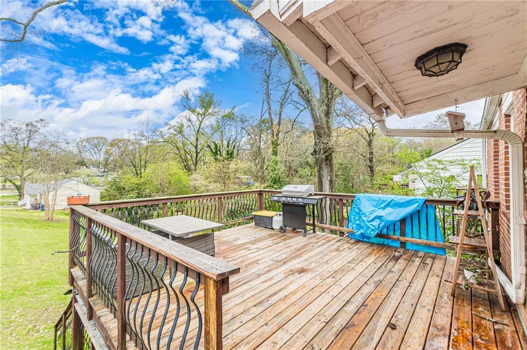 1324 E Forrest Avenue