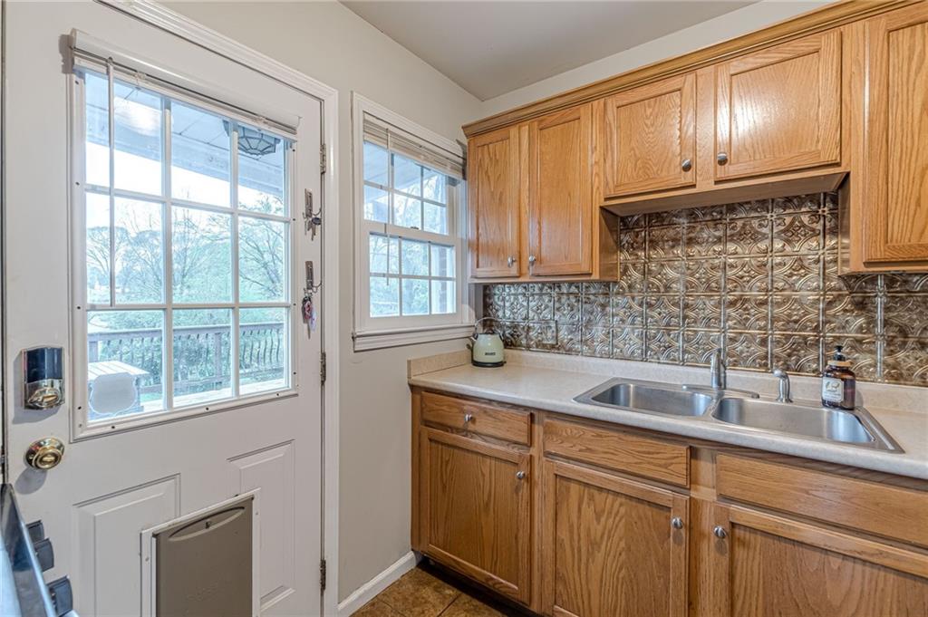 1324 E Forrest Avenue