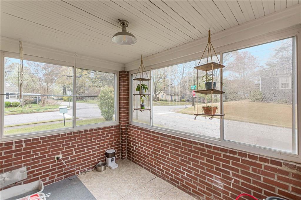 1324 E Forrest Avenue