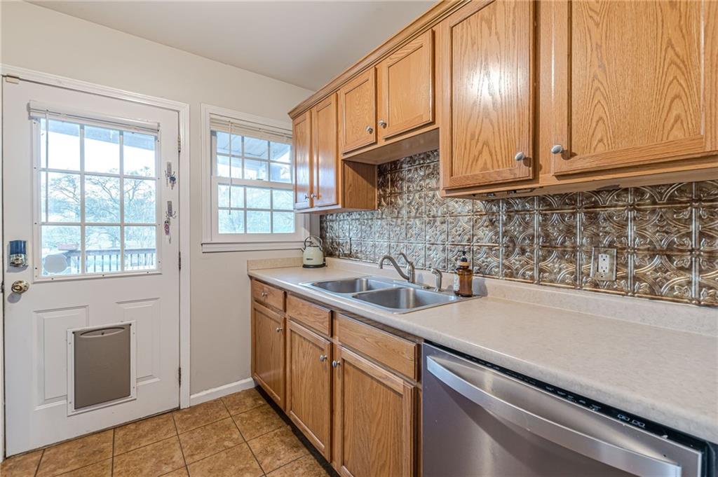 1324 E Forrest Avenue