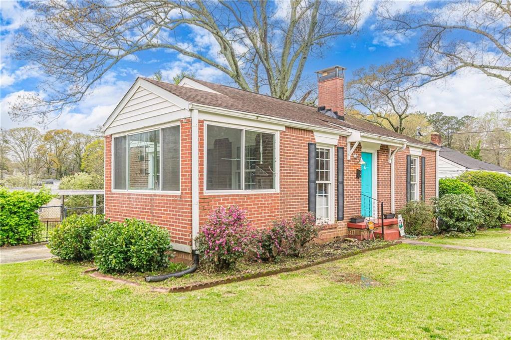 1324 E Forrest Avenue