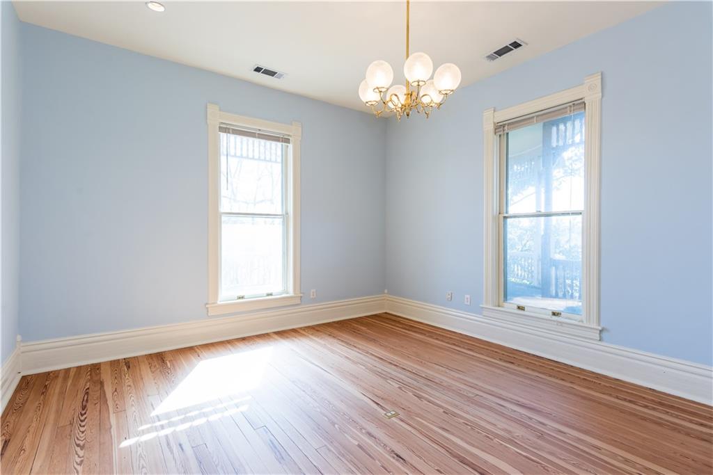 3593 Hemphill Street