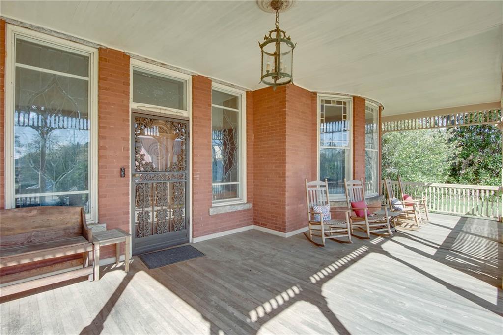 3593 Hemphill Street