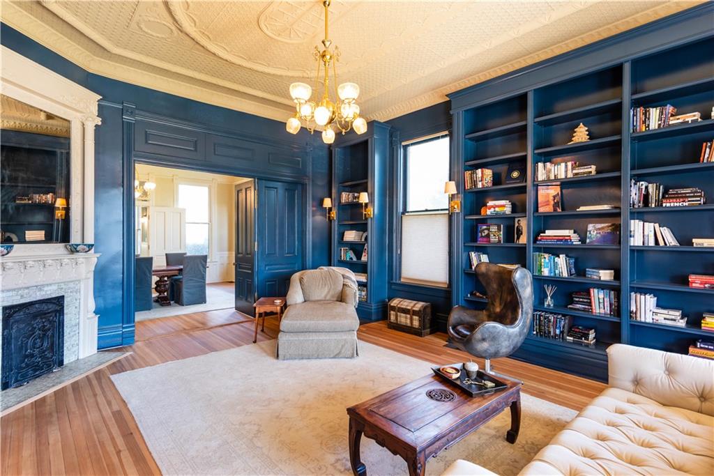 3593 Hemphill Street