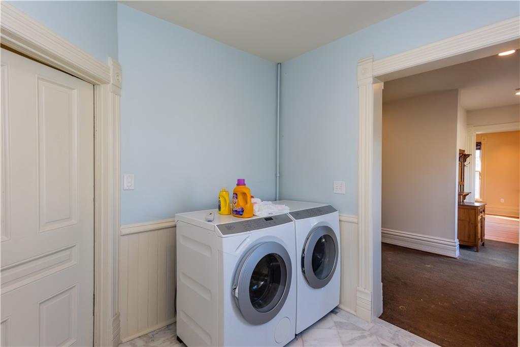 3593 Hemphill Street