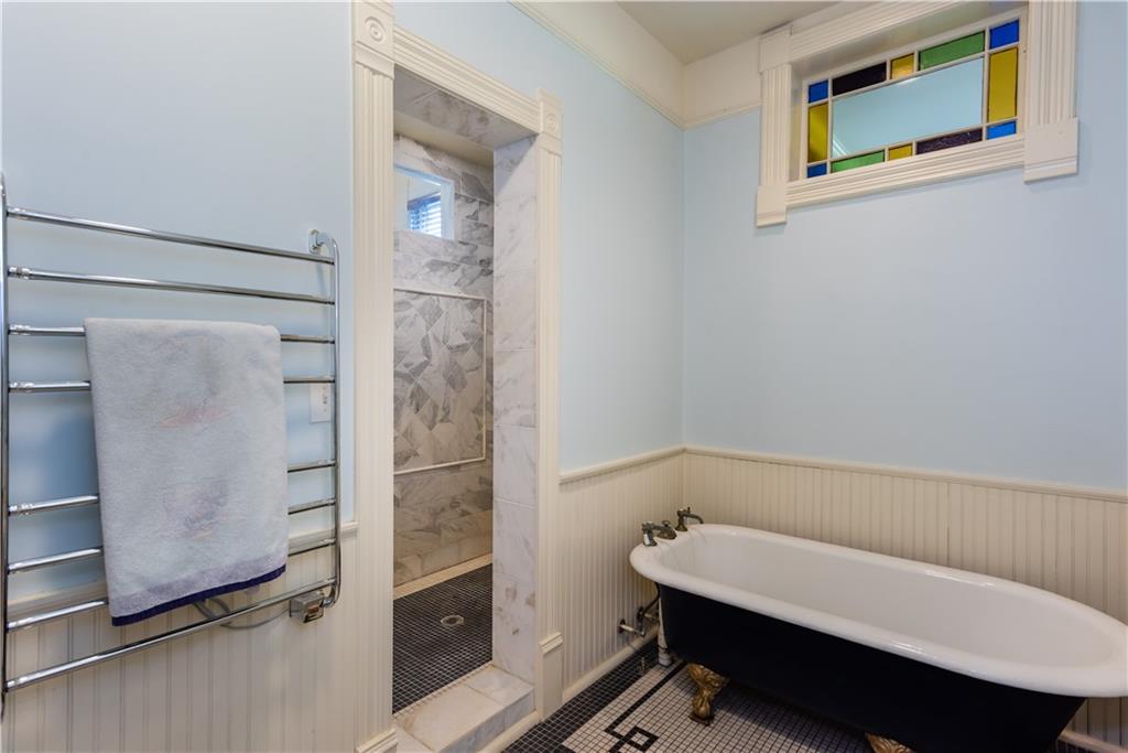 3593 Hemphill Street