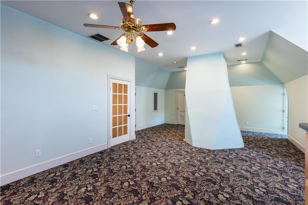 3593 Hemphill Street