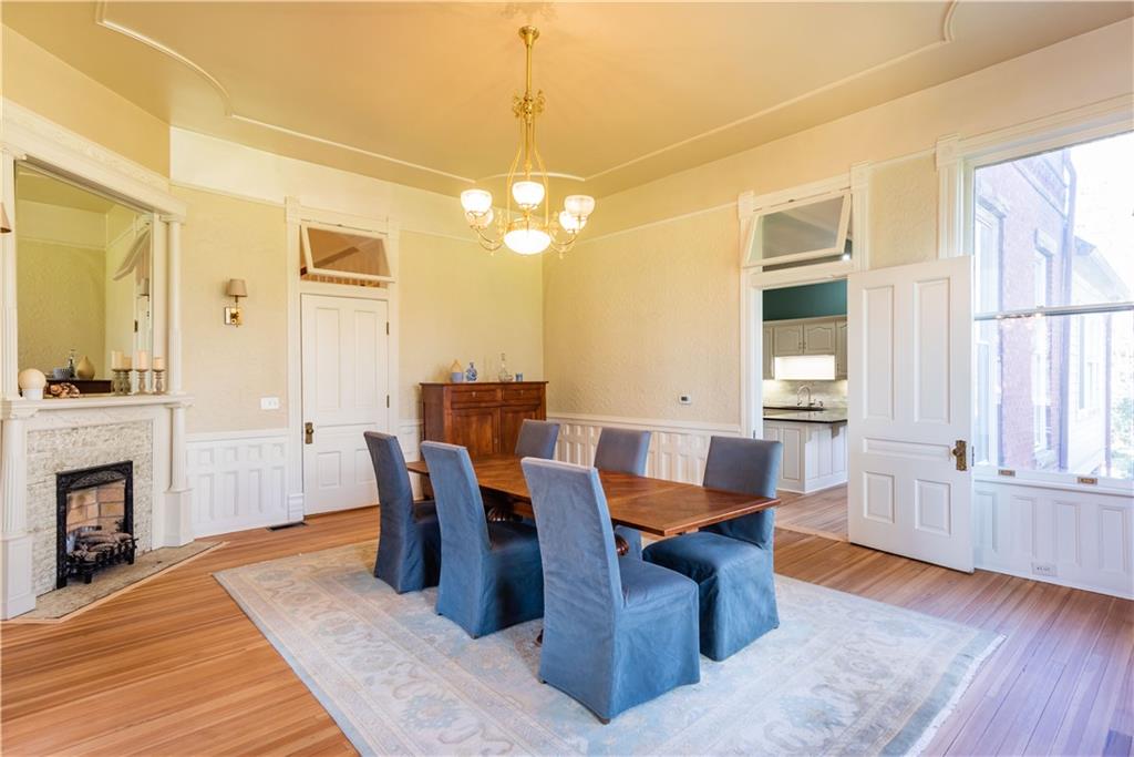 3593 Hemphill Street