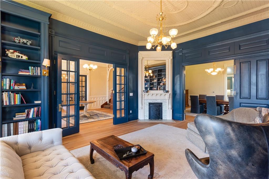 3593 Hemphill Street