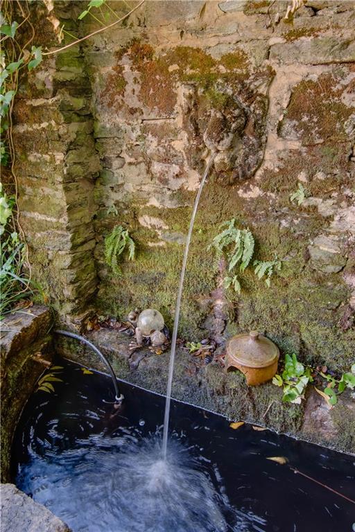 813 Springdale Road NE