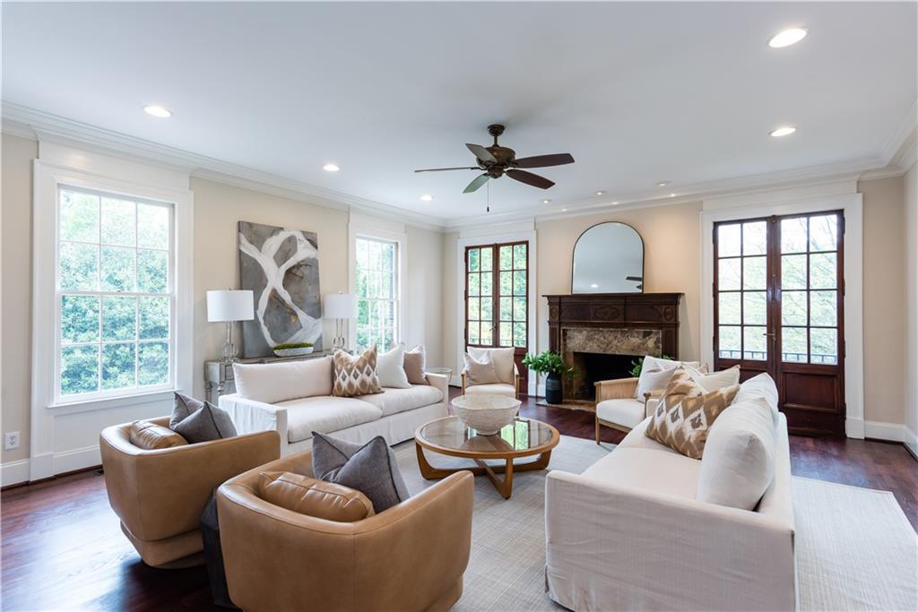 813 Springdale Road NE