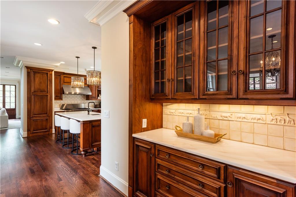 813 Springdale Road NE