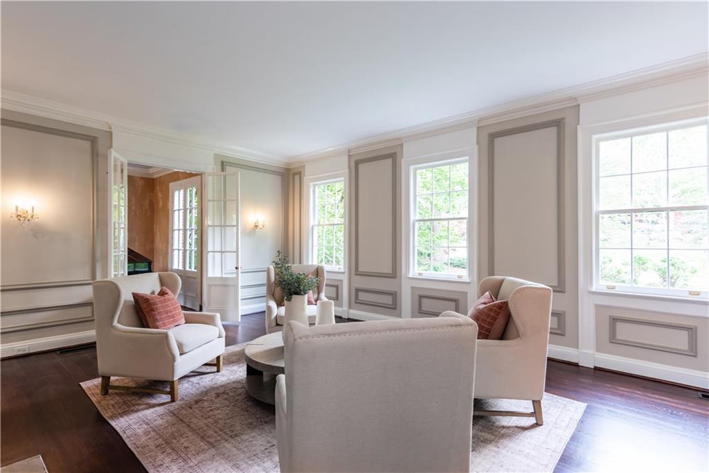 813 Springdale Road NE