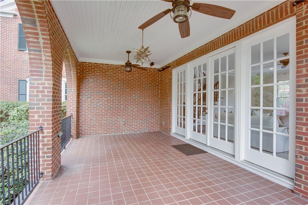 813 Springdale Road NE