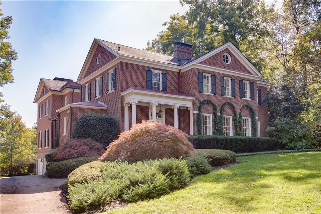 813 Springdale Road NE