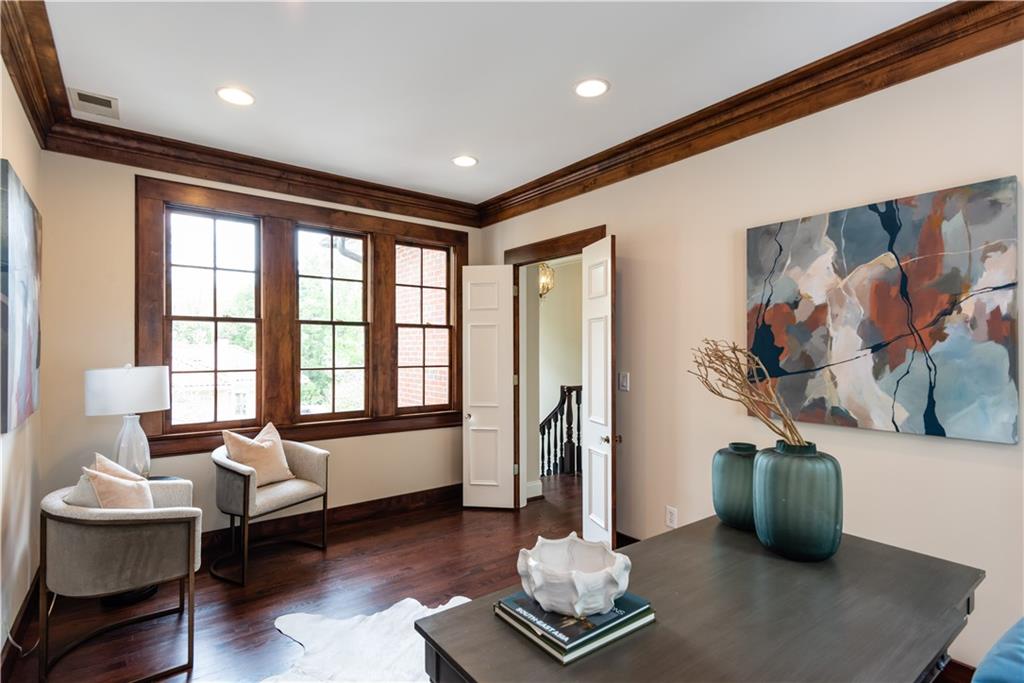 813 Springdale Road NE