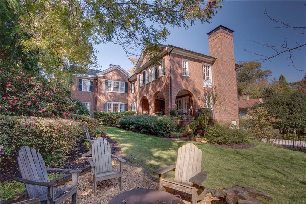 813 Springdale Road NE