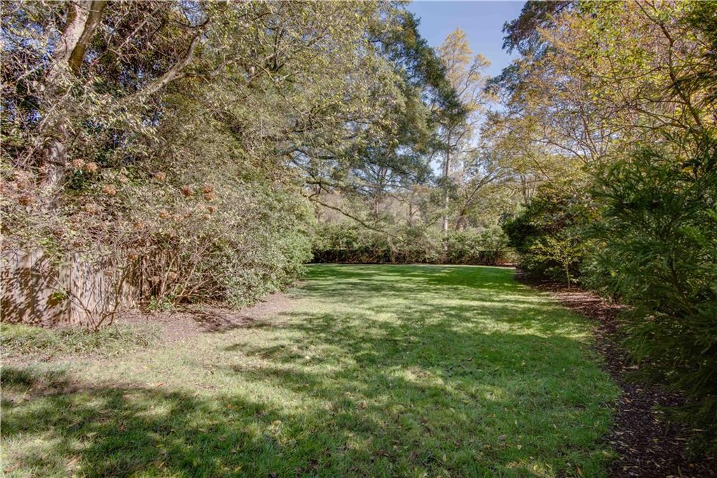 813 Springdale Road NE