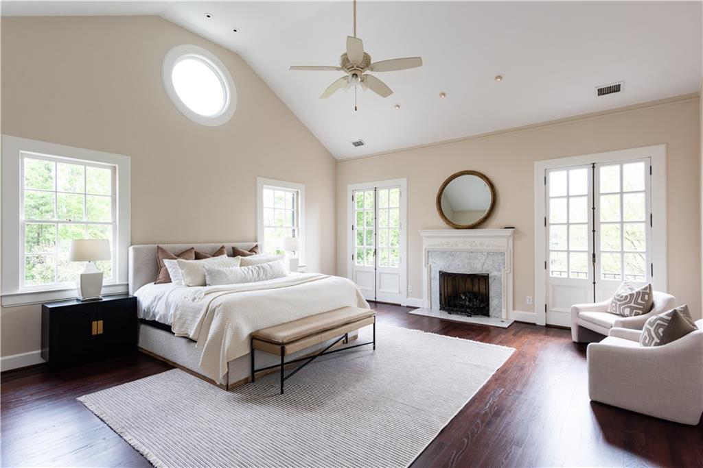 813 Springdale Road NE