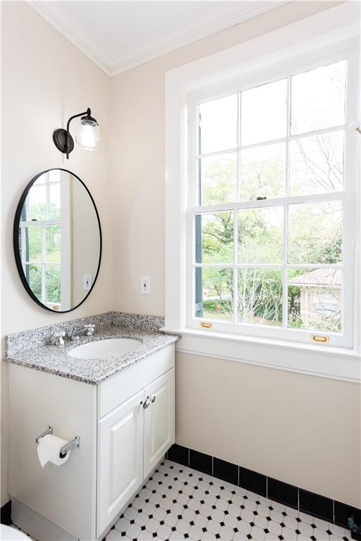 813 Springdale Road NE