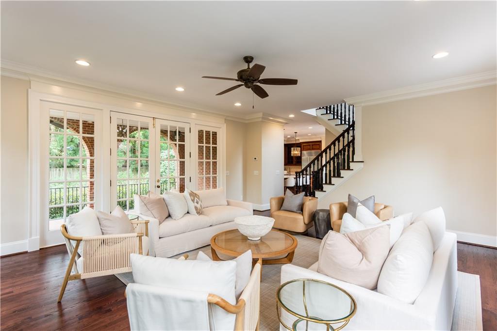 813 Springdale Road NE