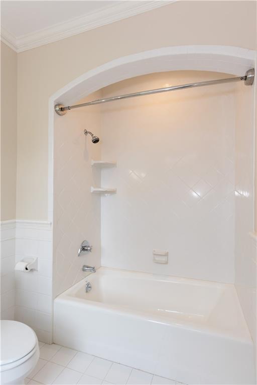 813 Springdale Road NE