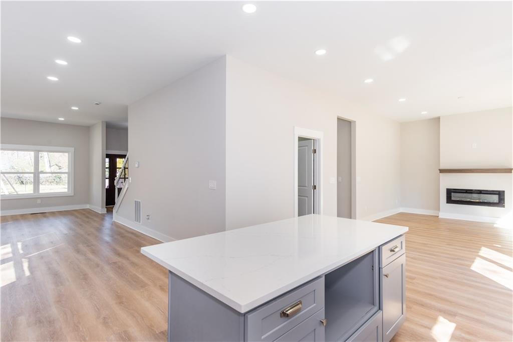 3286 Bachelor Street