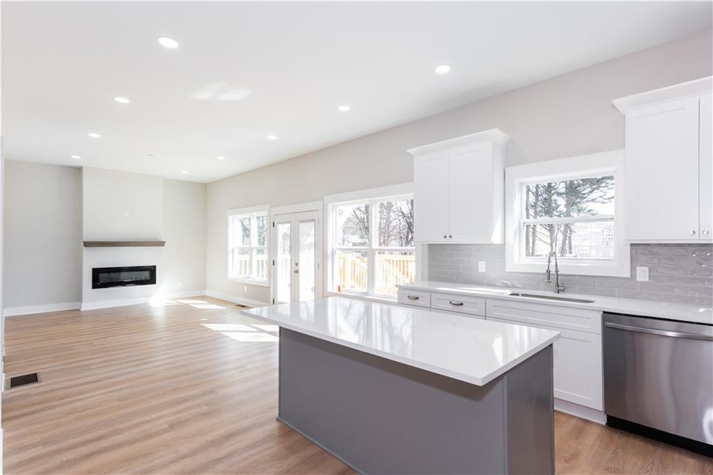 3286 Bachelor Street