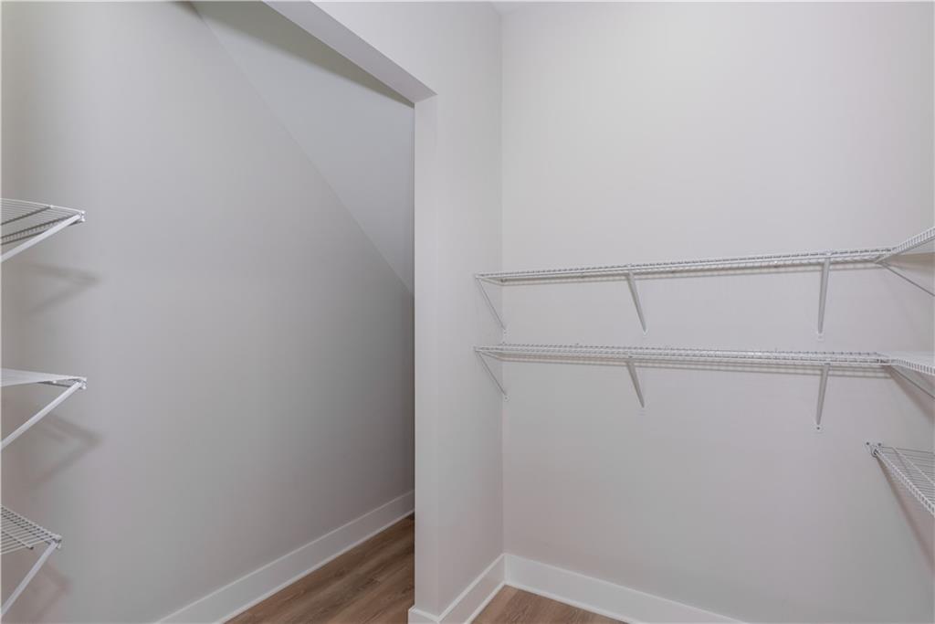 3286 Bachelor Street