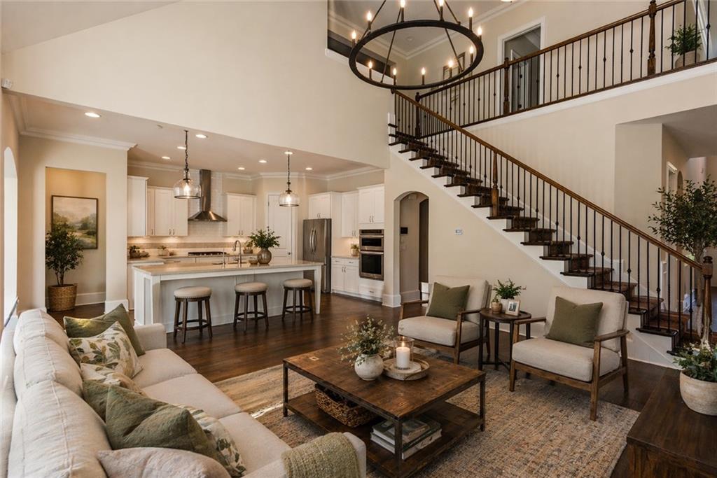 3005 Evelyn Lane