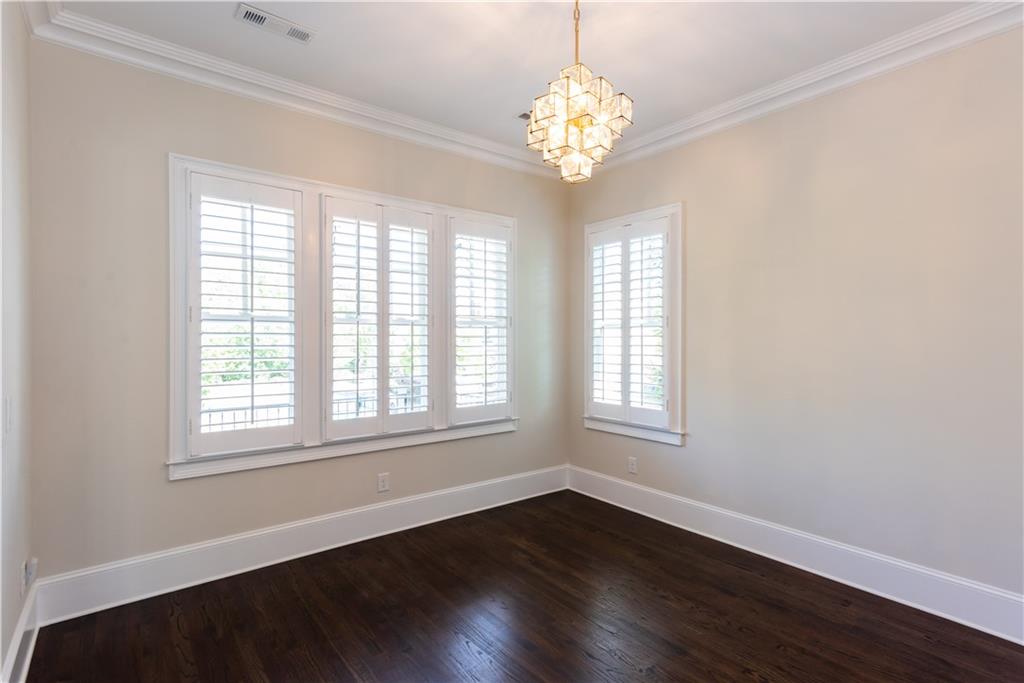 3005 Evelyn Lane