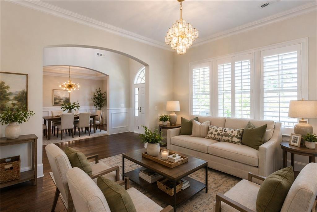 3005 Evelyn Lane