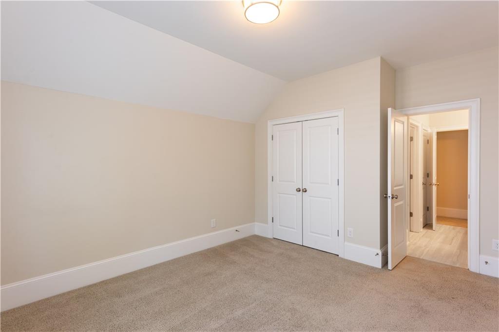 3005 Evelyn Lane